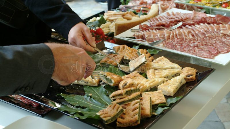 食品OEM代工样品费用通常包含以下几个关键要素：